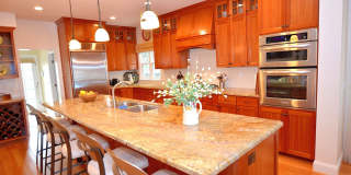 Charming Vacation Home, Furnished 4Bd/3.5Ba Home Gallery 4