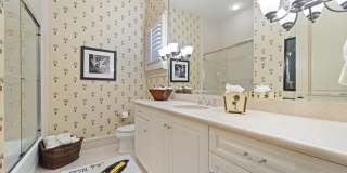 ***SEASONAL OR ANNUAL RENTAL***AQUALANE SHORES***STUNNING LUXURY RENTAL*** Gallery 33