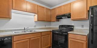 Parkside at Medicine Lake Gallery 21