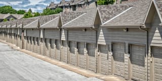 Whispering Hills Apartments Gallery 19