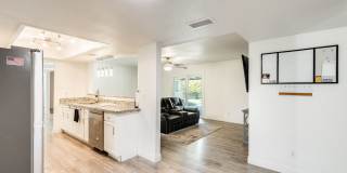 4bed, 2bath Glendale home with a pool! Gallery 20