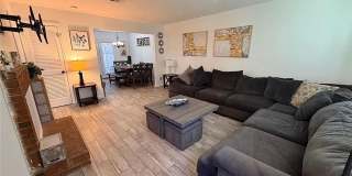 Room in 2 Bedroom Home at Mill Creek Pl Gallery 6