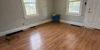 2 Bedroom / 1 bathroom House in Peoria, IL Gallery 16