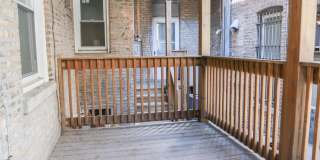 3951 North Hoyne Ave. Gallery 7