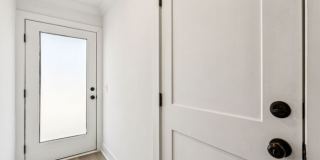 5015 Grayton Alley Gallery 51
