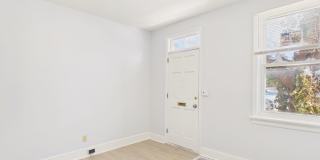 2 Bedroom Single Family on Penn with Bonus Room Gallery 10