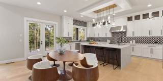 Luxury Bellevue Estate in Prestigious Bridle Trails For Rent Gallery 7