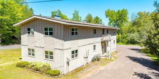 1001 Agate Street Gallery 1