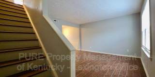 305 Lake St Gallery 9