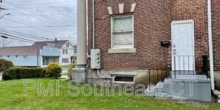 22 Railroad Ave Gallery 1