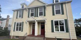 Duluth, MN - 4 Bedroom - 1 Bathroom - Close to UMD & CSS Gallery 1