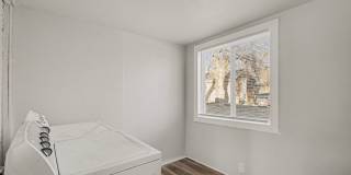 2 Bedroom Single Family Home*Remodeled* Utilities included in rent! Gallery 10