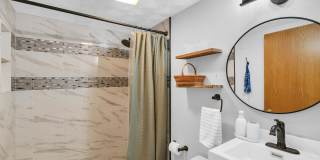 1010 Hollycrest Drive Gallery 7