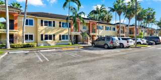 3385 Northeast 10th Street Gallery 1