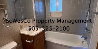 2 Bedroom Home with large back yard Gallery 7