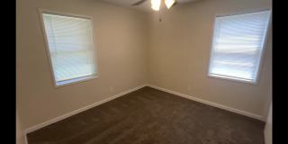 Charming 3-Bedroom Home with Fenced Yard in a Quiet Lawrence Neighborhood! Gallery 11