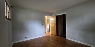 721 N Carroll Avenue Gallery 16