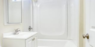 OR BEST OFFER **SPACIOUS FIRST FLOOR 2 BEDROOM WITH WASHER/DRYER SEPARATE DINING ROOM Gallery 15