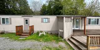 Two Bedroom Mobile Home for Rent with Detached Garage Gallery 1