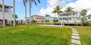 ** ROYAL HARBOR 2/2 REMODELED TOP TO BOTTON BEAUTY READY FOR SEASON ** BRING YOUR OWN BOAT ** GULF OF MEXICO ACCESS ** Gallery 5