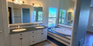Beautiful Lakefront Home in the Vineyard! 55+ community Gallery 26
