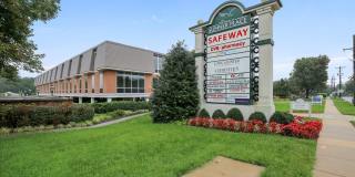Bright & Stylish 2BR/1BA Condo in Sought-After Sumner Court in Bethesda Gallery 22