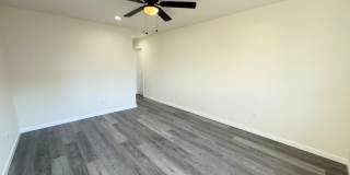 1422 Lansing St Gallery 13
