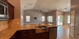 Beautiful home for rent in Visalia with a pool! Gallery 6