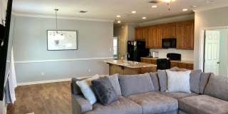 3BR/3BA House Near Campus Gallery 5