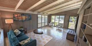 Country living in the City - Huge bonus room, entertainment deck, covered lanai and lots of storage. Gallery 6