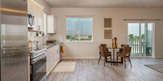 450 West Kennedy Avenue Gallery 5