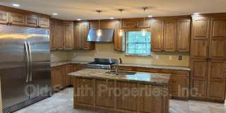 1002 Daffin Rd Gallery 1