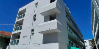 2011 Bay Dr Gallery 1