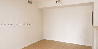 711 SW 111th Way Gallery 4