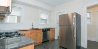 Beautiful and Spacious 4 bed2 bath Gallery 10