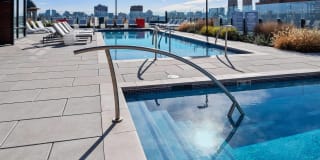 AMLI at Uptown Gallery 14