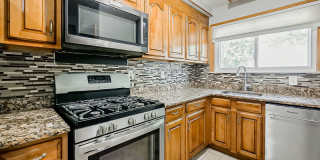 Charming 3-Bedroom Ranch in the Heart of Garden City Gallery 9