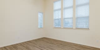 Midtown Apartments Gallery 3