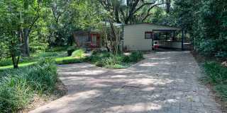 2BR/2BR Near Law School - Available Early August! Gallery 31