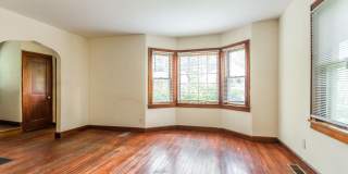 311 N Jefferson - 5Bed/2Bath - Located On-Campus! Gallery 9
