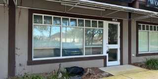 982 Airport Road Gallery 1