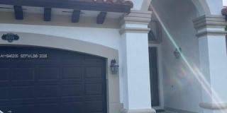 8004 SW 195th Ter Gallery 1