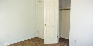 Quad Near Campus- 2 full bedrooms Gallery 14