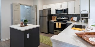 Aventura Falcon Valley Apartments Gallery 22