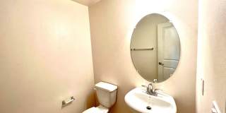 Beautiful 4 Bedroom Condominium with Attached Garage Located in Gated Community of Eastvale Beautiful 4 Bedroom Condominium with Attached Garage Located in Gated Community of Eastvale Gallery 6