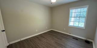 Excellent Location! 3 Bed 2.5 Bath Townhouse! Excellent Location! 3 Bed 2.5 Bath Townhouse! Gallery 15