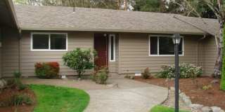 Super Cute 2 Bedroom Condo in Tigard!!! Water, Sewer and Garbage Included!!! Gallery 1