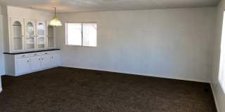 Spacious 2 Bedroom 2 Bath Home near River! Gallery 5