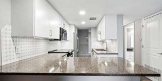 Available NOW! 1 Bedroom 1 Bath Beautiful Condo in Denver! Gallery 13