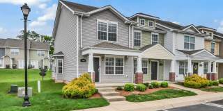 2 Bedroom Condo in a well established community! Conveniently located near I24, Wilma Rudolph, Industrial Park, & More! 2 Bedroom Condo in a well established community! Conveniently located near I24, Wilma Rudolph, Industrial Park, & More! Gallery 1